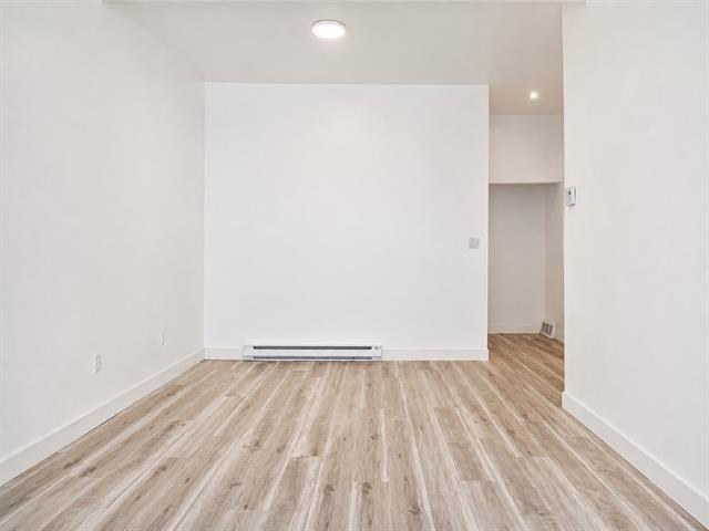 6499 Av. Azilda