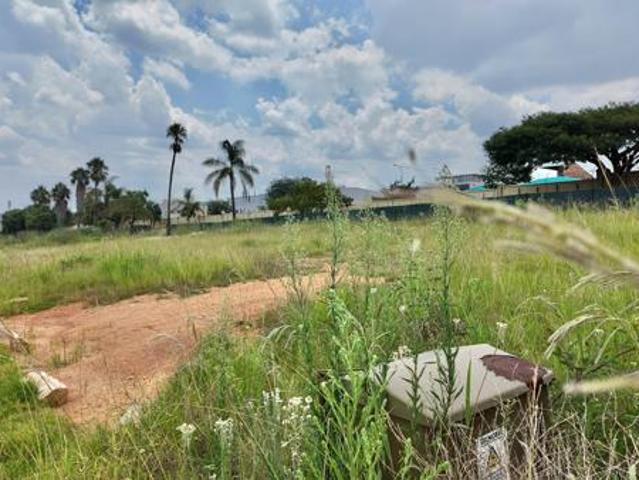 649 m² Land available in Eagle Canyon Golf Estate