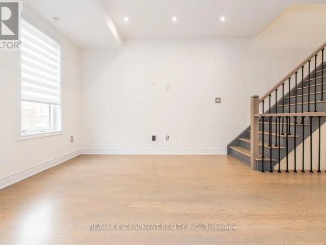 64 CITY PARK CIRCLE