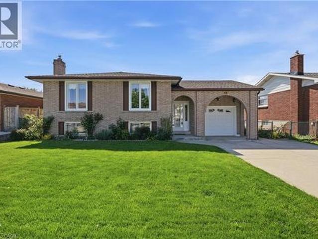 64 Eastbury Drive, Stoney Creek, ON, L8E 2V4 house for sale | Listing ID 40834 | Royal LePage