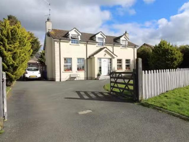 64 Kilmore Village