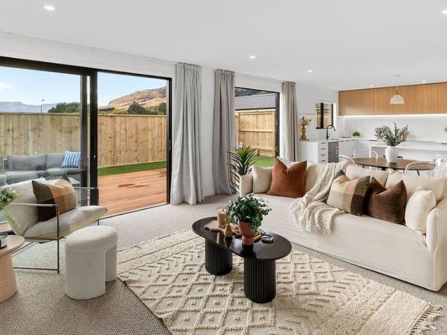 64 Little Owl Loop, Jacks Point