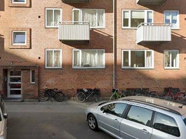 64 m2 lejlighed til salg i København S