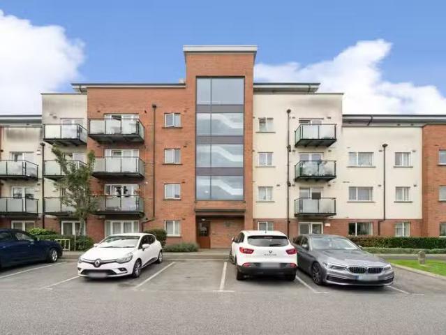 64 Mayeston Square, Finglas, Dublin 11 is for sale