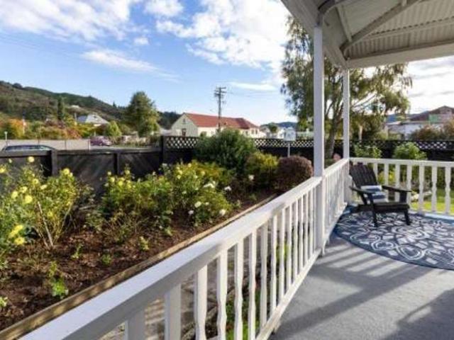 64 Shiel Street, Reefton, Buller