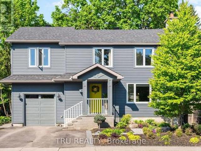 64 Stevenson Avenue, Ottawa, ON, K1Z 6N1 house for sale | Listing ID X13472 | Royal LePage