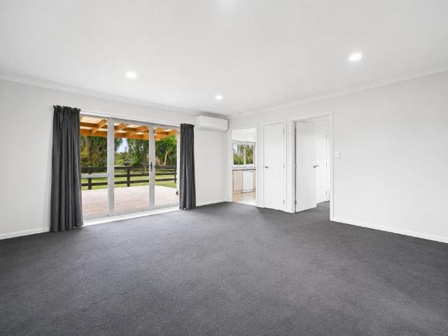 64a Houghton Road