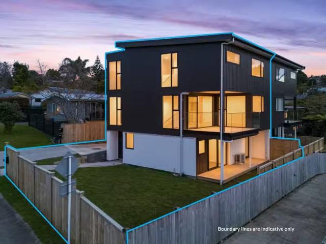 64a Sungrove Rise, Sunnyvale, Waitakere City For Sale
