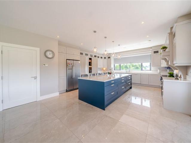 650,000 | Clogher, Claremorris, Mayo O'Toole Westport 4943 MyHome. Ie Residential
