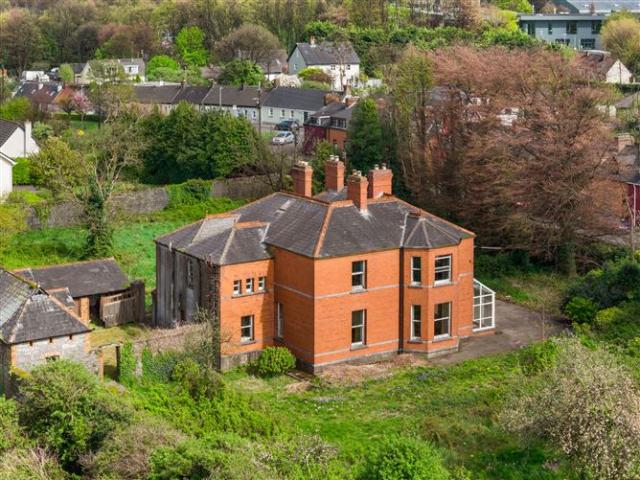 650,000 | The Glebe House & Gardens, The Park, Midleton, Co. Cork Sherry FitzGerald O'Donovan Midleton 4997 MyHome. Ie Residential