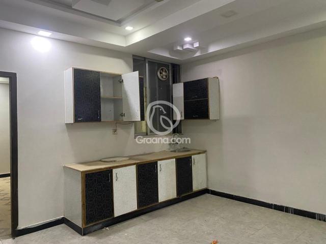 650 Ft² Flat for Rent