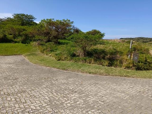 650 m² Land available in Haga