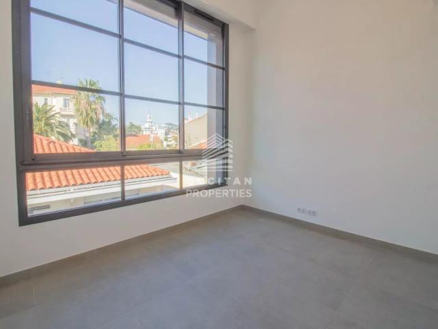 650 mètres du Palais des festivals Neuf Calme 109m² Cannes