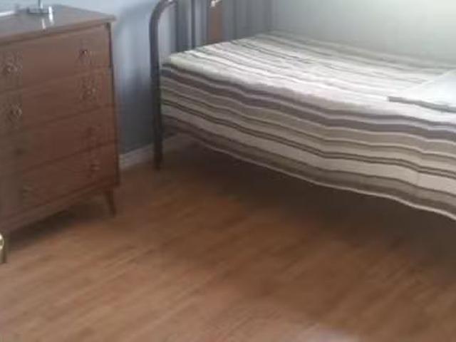 650 Room for rent in Leduc
