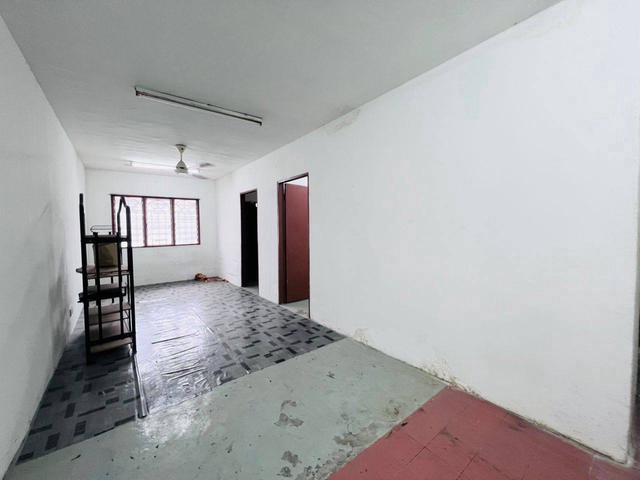 650sf APARTMENT HARMONI Damansara Damai For Sale