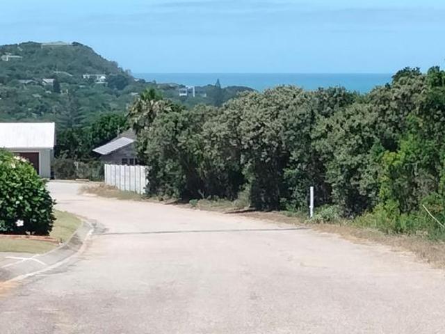 651 m² Land available in Kleinemonde