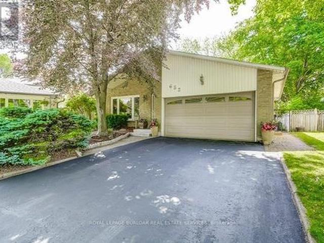 652 Auburn Crescent, Burlington, ON, L7L 5B2 house for sale | Listing ID W12220 | Royal LePage