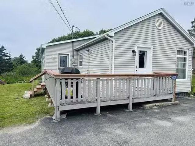 6539 Highway 3, Lower Woods Harbour, NS, B0W 2E0 house for s.