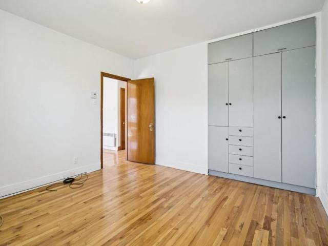 6533 Rue Cartier, H2G 2V8, H2G 2V8, Montréal