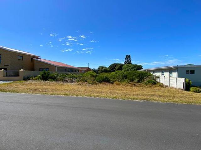 654 m² Land available in Franskraal
