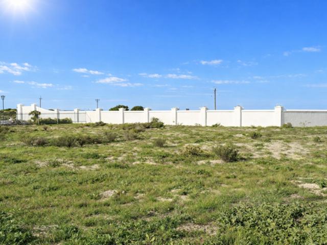 654 m² Land available in Laaiplek