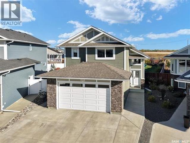 655 Kolynchuk Court, Saskatoon, SK, S7T 0W2 house for sale | Listing ID SK040935 | Royal LePage