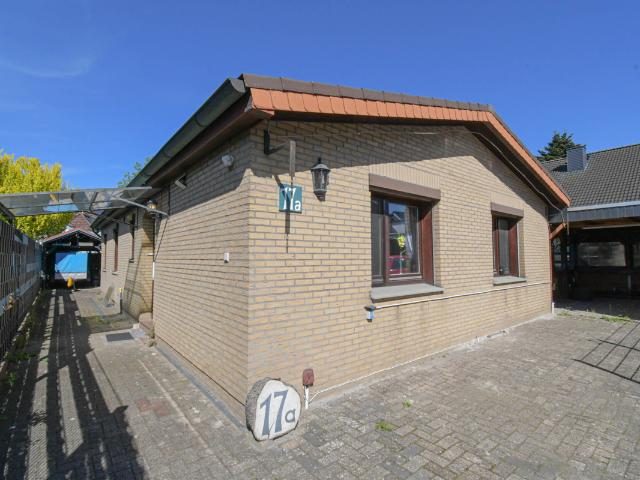 6568 Platz für die ganze Familie – Bungalow mit Garten in Alt Osternburg