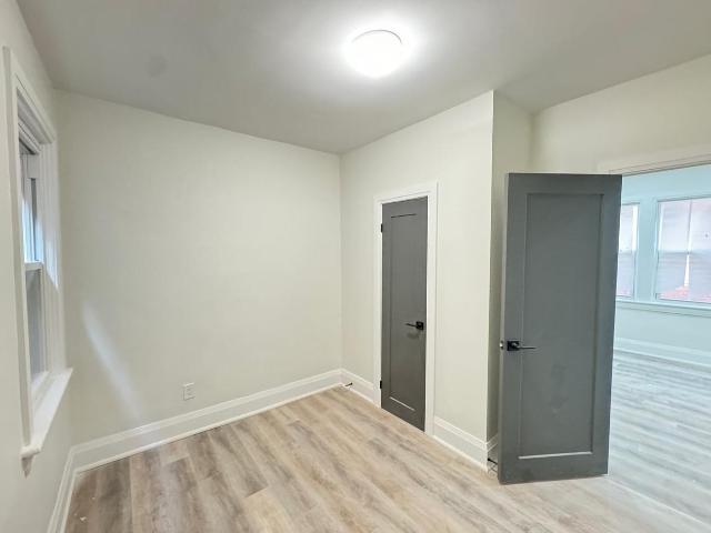 656 Main St E 2 Bedroom Apartment for Rent at 656 Main St E, Hamilton, ON L8M 1J8 St. Clair
