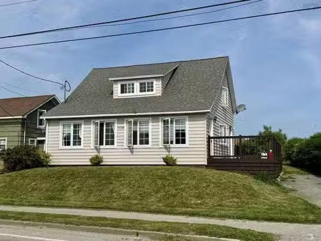 6584 Highway 3, Lower Woods Harbour, NS, B0W 2E0 house for s.