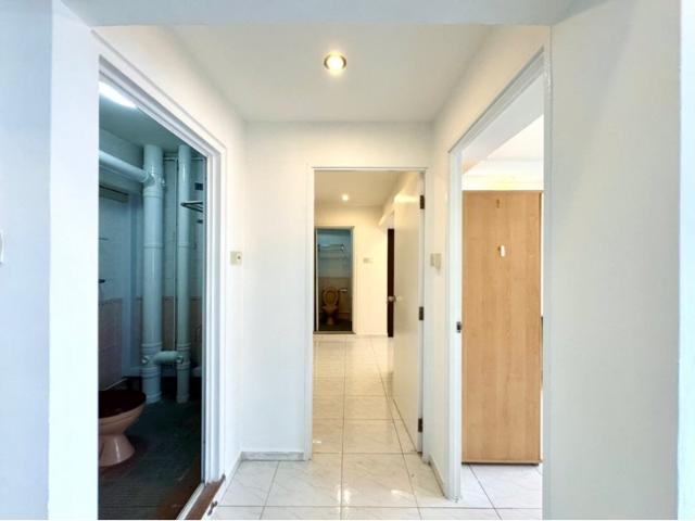 658B Jurong West Street 65 HDB Apartment For Sale, $638,000, 3 Bed 2 Bath 1,194 sqft $534.00 psf