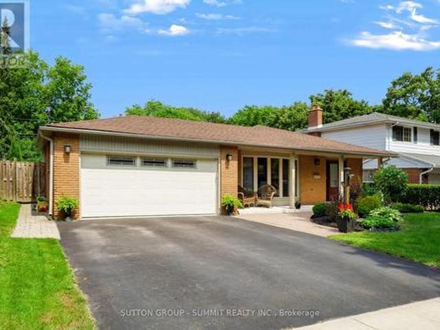 659 Cherrywood Drive, Burlington, ON, L7T 3W9 house for sale | Listing ID W13668 | Royal LePage