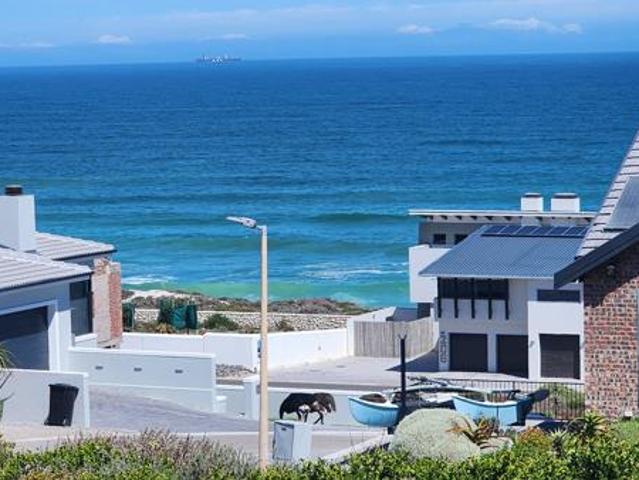 659 m² Land available in Yzerfontein
