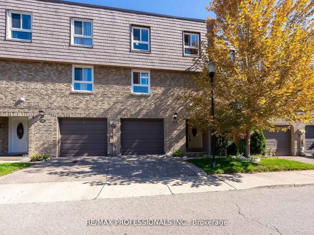 65 405 Hyacinthe Boulevard, Mississauga | For Sale @ $699,000 | Condos. Ca