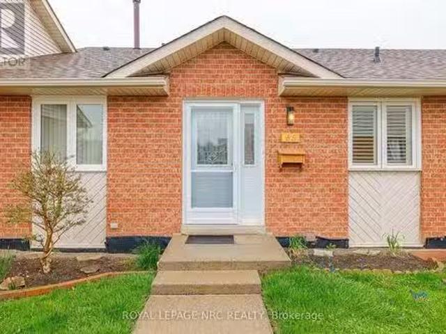 65 122 Bunting Road, St. Catharines E. Chester, ON, L2P 3X.