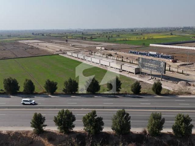 65 Acres Land For Sale on Expressway Faisalabad Best For Farmhouses