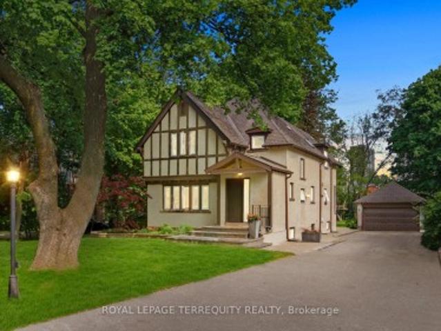 65 Burnhamthorpe Crescent, Toronto, ON, M9A 1G6 house for sale | Listing ID W12936 | Royal LePage