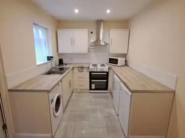 65 Collins Avenue, Donnycarney, Dublin 9 is for rent