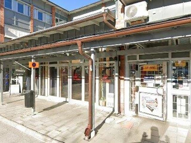 65 m2 lager uthyres i Täby