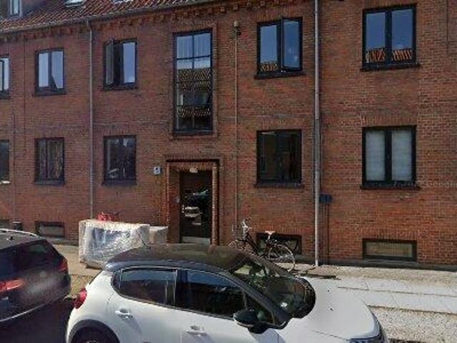 65 m2 lejlighed for rent i Odense C