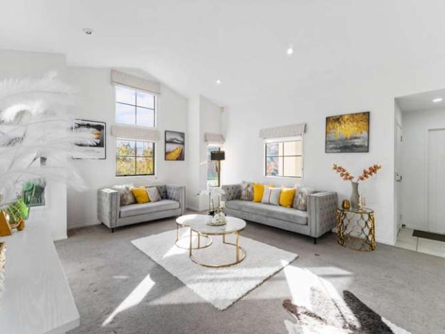 65 Sheriff Place, Randwick Park, Manukau City