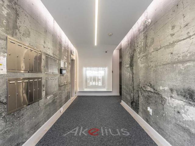 6600 Darlington Studio Apartment for Rent at 6600 Av De Darlington, Montréal, QC H3S 2J5 Parc Kent