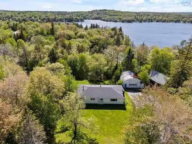 660 East Uniacke Road, East Uniacke, NS, B0N 1Z0 house for s.