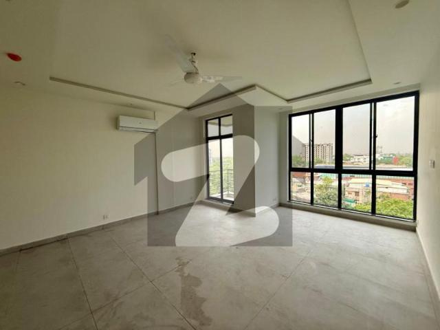 660 Sq.Ft. Luxury Apartment for Rent Adjacent to Jail Road/Mall Road Lahore Gulberg