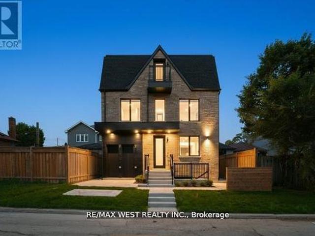 661 Winona Drive, Toronto, ON, M6C 3V6 investment for sale | Listing ID C13502 | Royal LePage