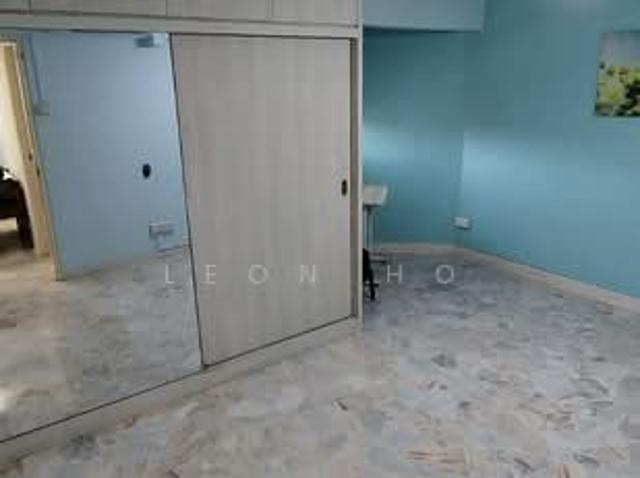 662 Buffalo Road HDB Apartment For Sale, $650,000, 2 Bed 2 Bath 980 sqft $663.00 psf