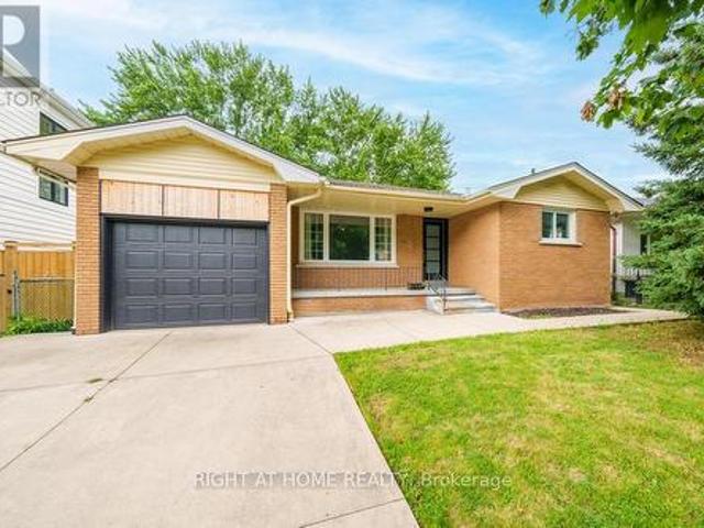 662 Montego Crescent, Burlington, ON, L7N 2Z1 house for sale | Listing ID W13474 | Royal LePage