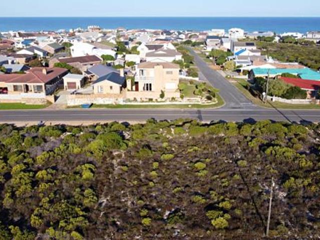 663 m² Land available in Struisbaai