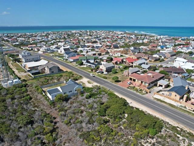 663 m² Land available in Struisbaai