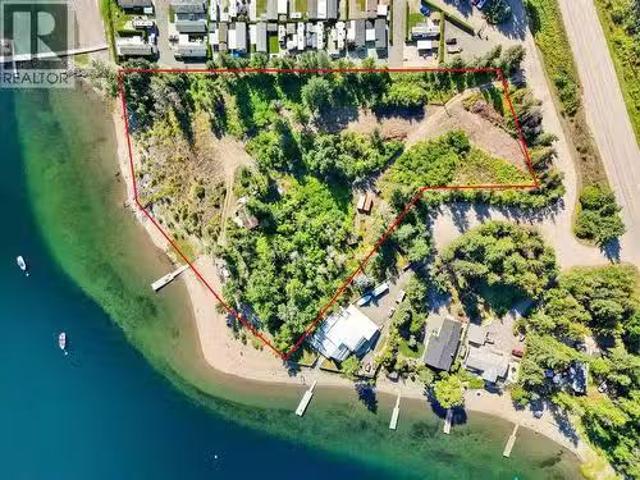 663 Waverly Park Frontage Road, Sorrento, BC, V0E 2W1 vacant.
