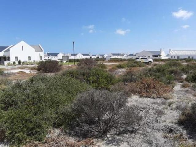 664 m² Land available in Velddrif